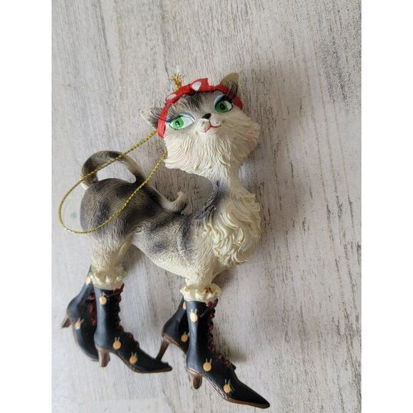 High heel boot camp bow eyelashes ornament Xmas decor - Picture 3 of 7